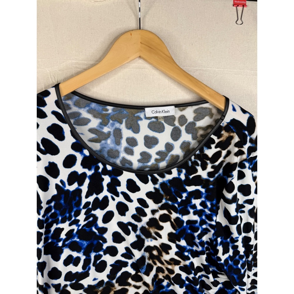 Calvin Klein Women's Leopard Print Blouse Size XL Blue - Picture 3 of 7